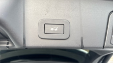 Land Rover Range Rover Evoque 2.0 D200 R-Dynamic SE 5dr Auto Diesel Hatchback